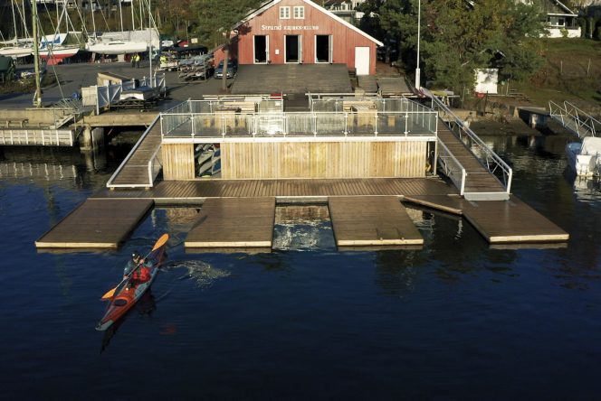 Bilde av lokalene og brygga til Strand Kajakk klubb